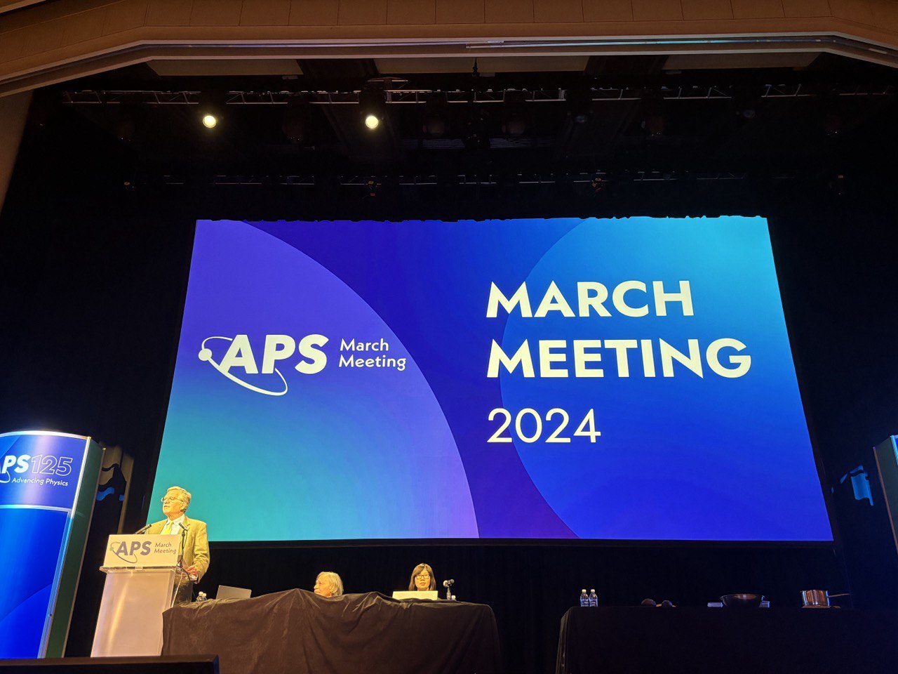 Alice and Daniel attended the American Physical Society’s March Meeting 2024